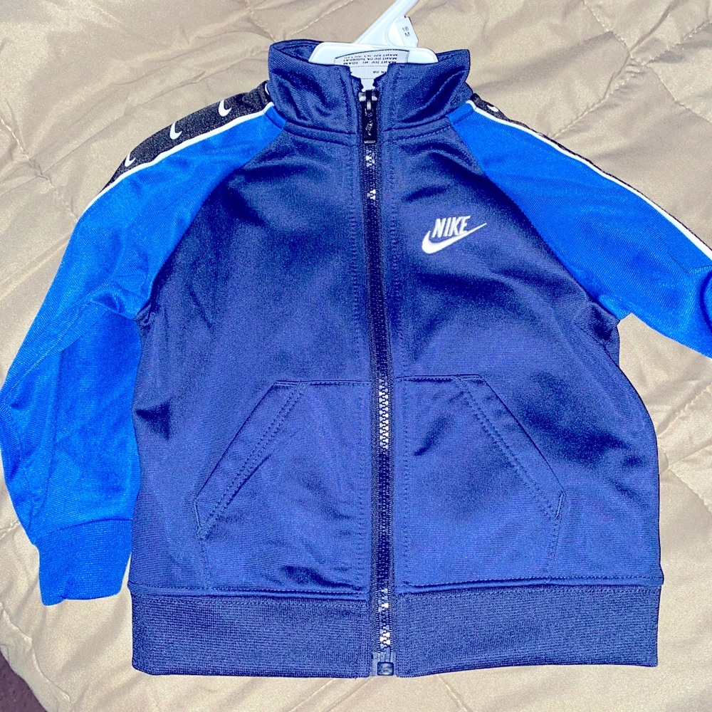 NIKE boys zip up jacket NWT